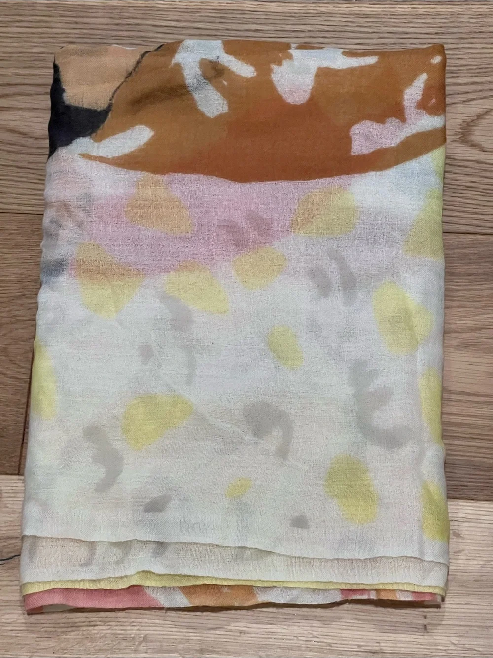 Anthropologie Geranium Drawing Room Scarf